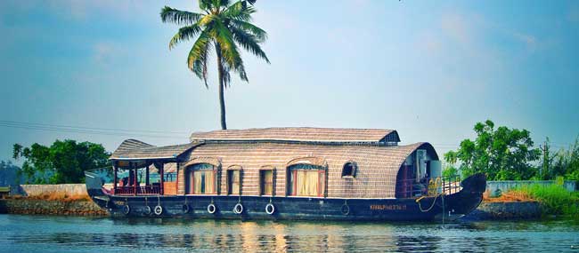 What is the best kerala tour package for 4 nights and 5 days