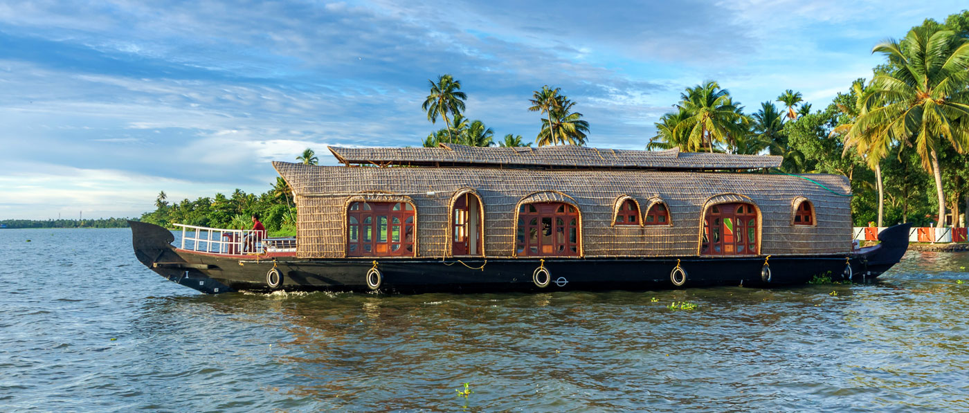 Houseboat Cruise in Kerala