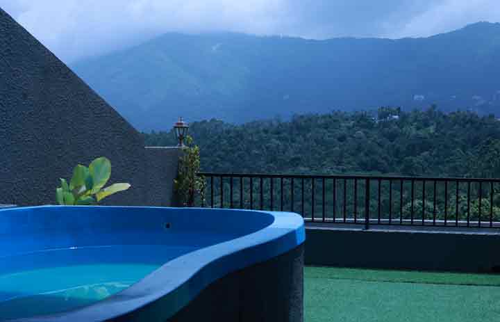 Pool Villa Resort in Munnar